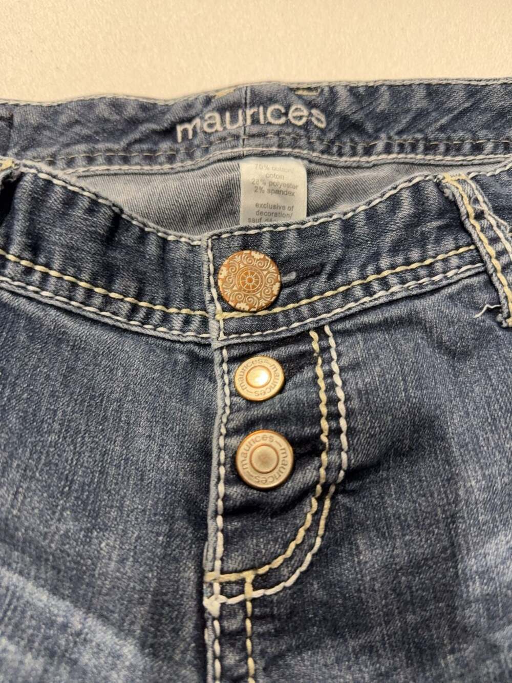 Maurices Jenna Jeans Women's Size 9/10 Short Button Fly Medium Wash - Picture 8 of 11
